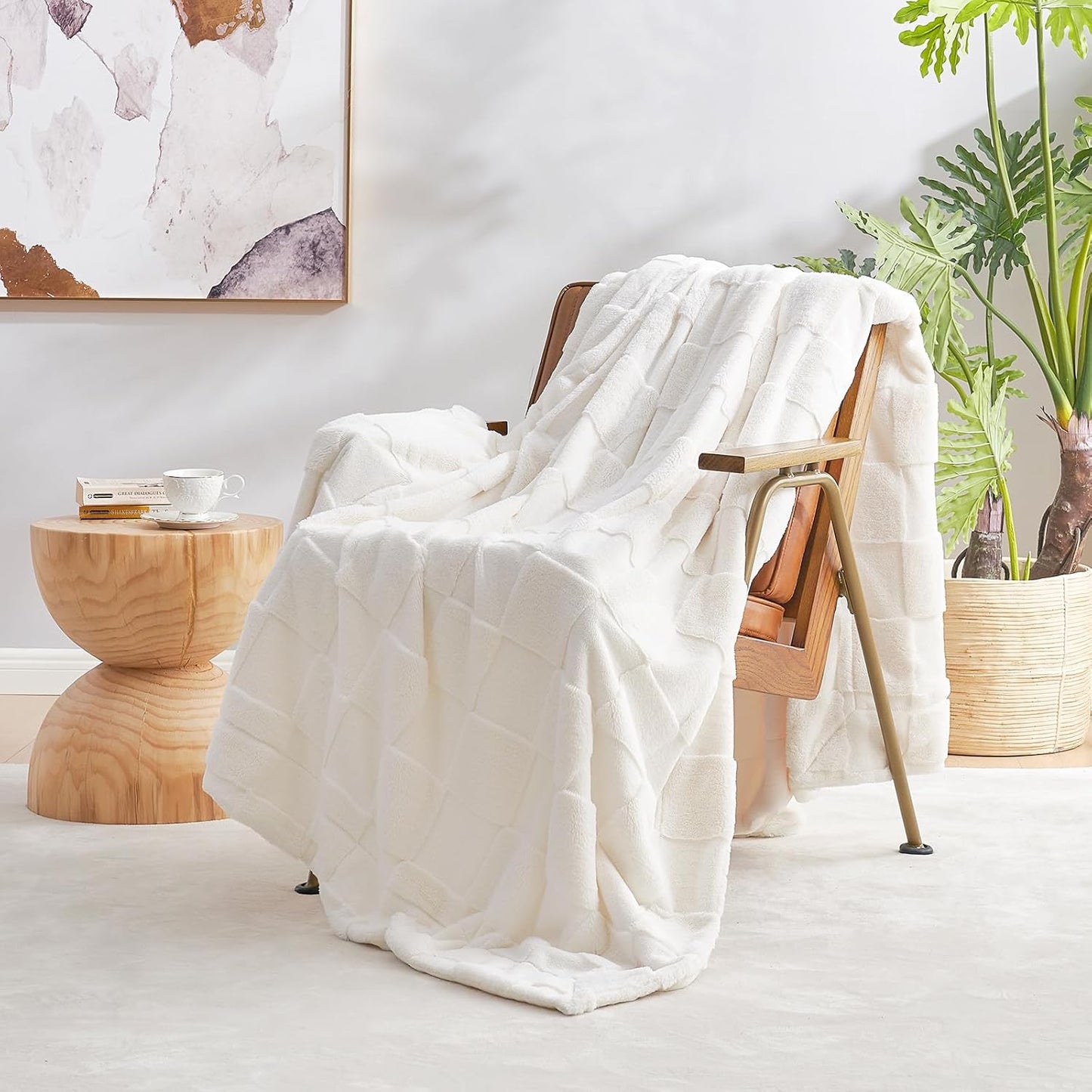 Cozy Bliss Checkered White Faux Rabbit Fur Throw Blanket, Soft Fuzzy Fluffy Minky Cream Furry Blankets for Couch, Bed (50 * 60 Inches Ivory)