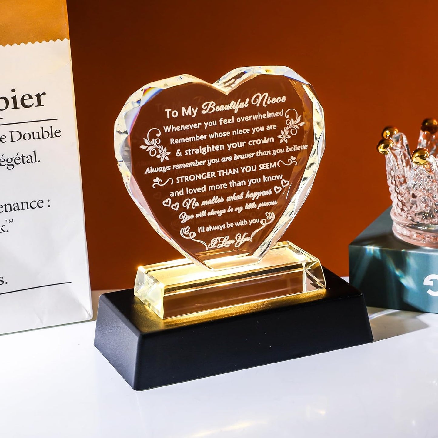 YWHL Niece Gifts from Auntie Uncle Inspirational Birthday Graduation Gifts for Niece Crystal heart keepsake with Light Base to My Niece Gifts Christmas Valentine Day Mothers Day Present from Aunt