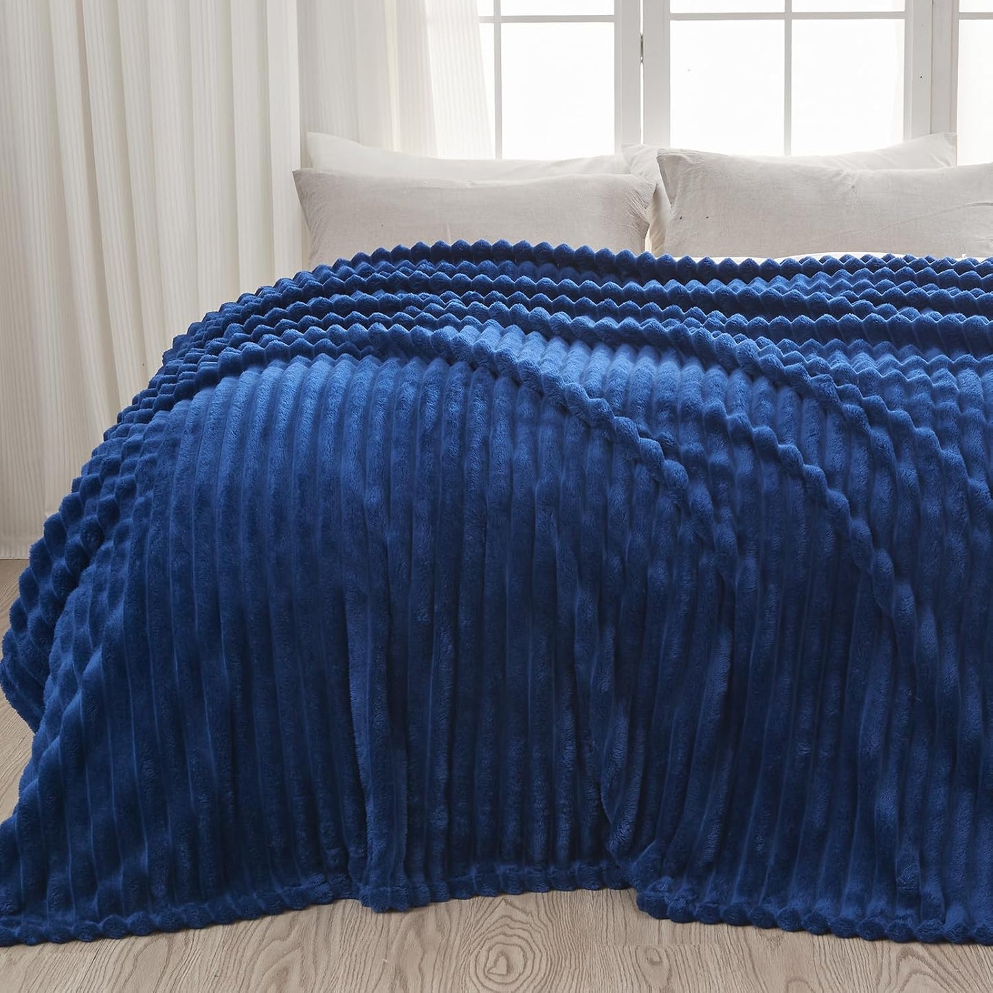 NEWCOSPLAY Super Soft King Blanket Navy Premium Silky Flannel Fleece 3D Ribbed Jacquard Lightweight Bed Blanket All Season Use (Navy Ribbed, King(90"x110"))