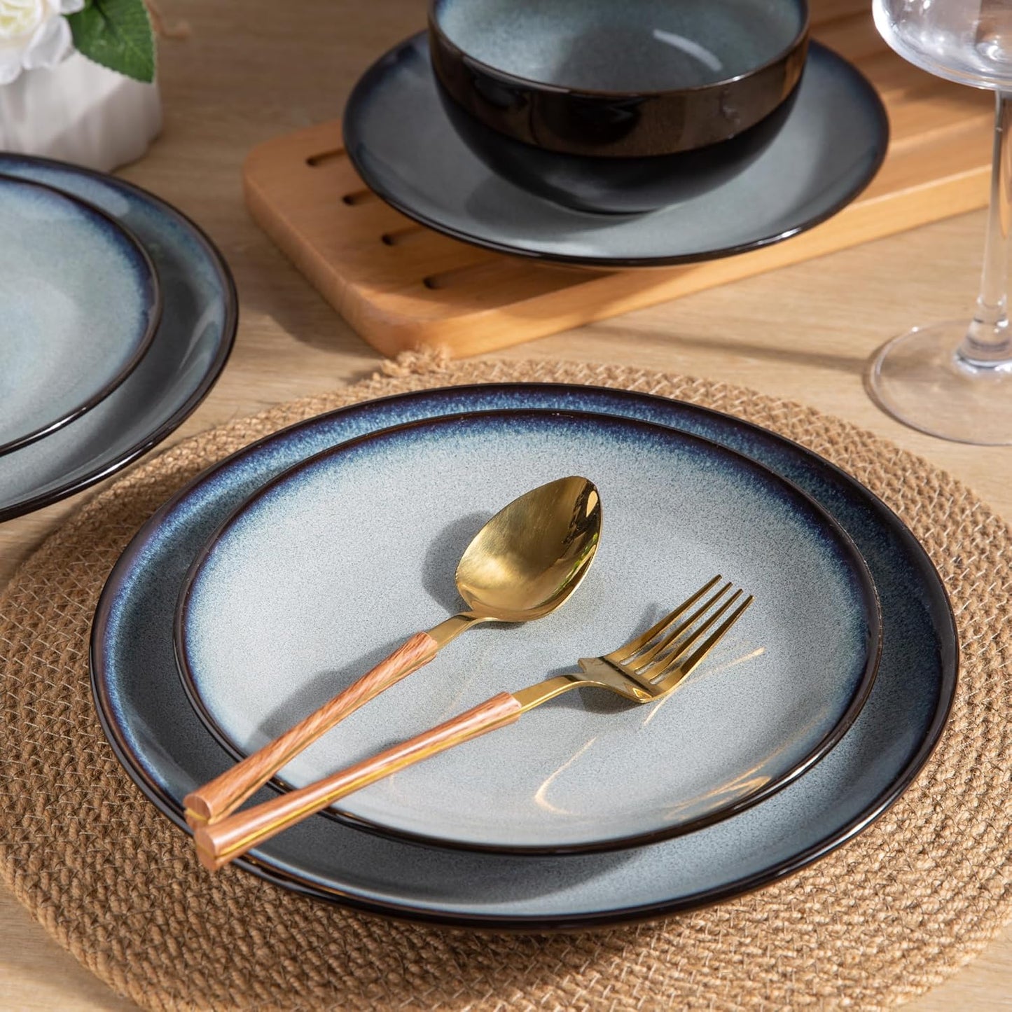 LERATIO Ceramic Dinnerware Sets for 12, 36 Pieces Plates and Bowls Sets,Reactive Glaze Dishes -Scratch Resistant, Dishwasher&Microwave Safe&Oven Safe