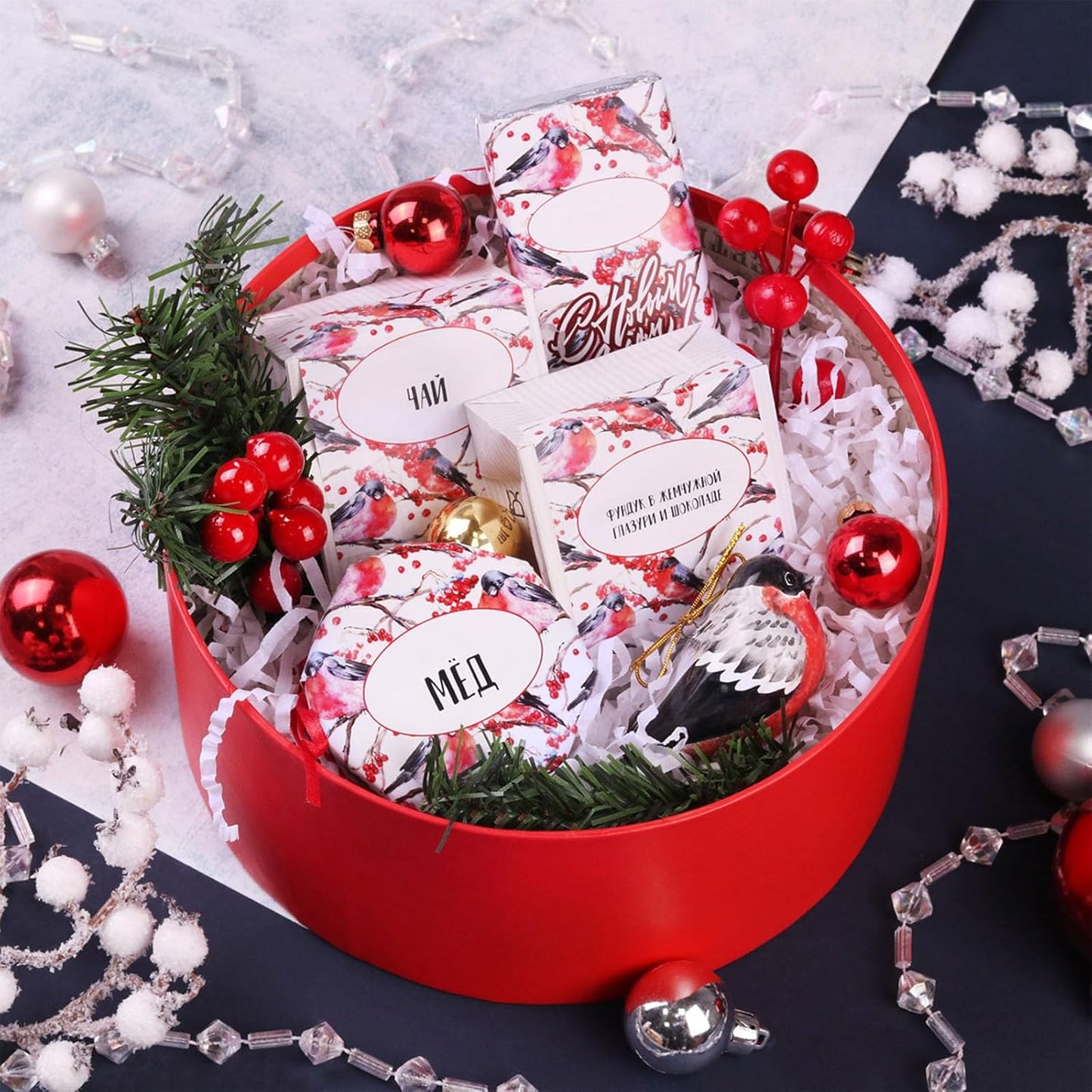 ZEBMOON 2 LB White Crinkle Cut Paper Shred Filler Great for Gift Wrapping, Basket Filling, Birthday, Wedding, Halloween, Thanksgiving, Christmas Day, New Year Party Decorations Filling Supplies