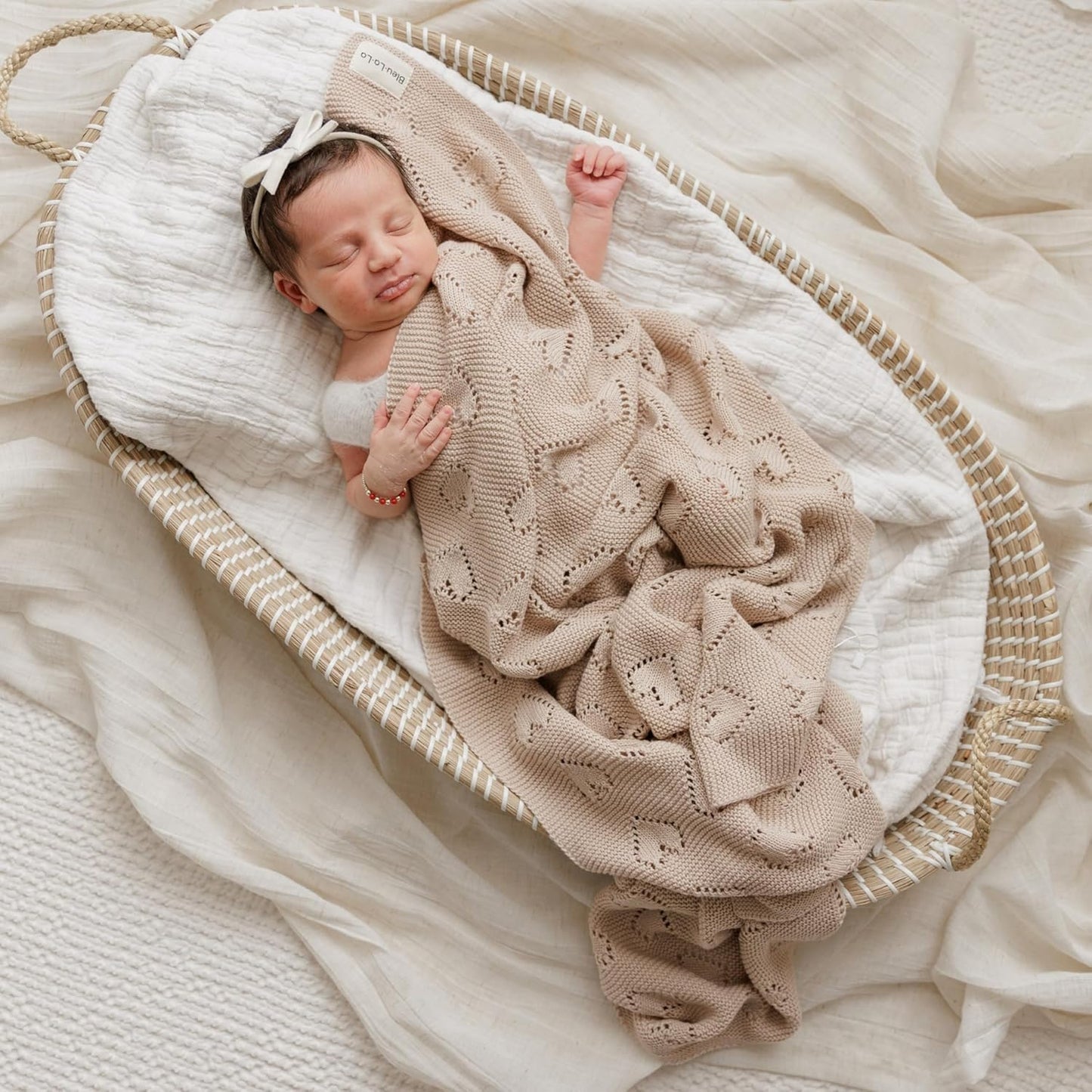 100% Cotton Unisex Heart Knit Swaddle Luxury Baby Blanket for Girls and Boys - Soft Warm Cozy Swaddling Receiving Stroller Crib Blanket for Newborns Infants Toddlers (Ivory, 0-2 Years)