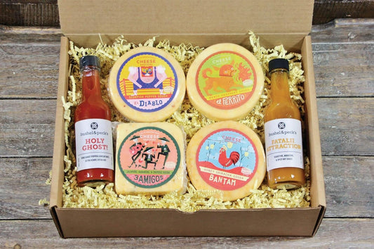 Cheese Bros. Deluxe Hot & Spicy Gift Box | Fresh from Wisconsin | Gouda varieties including Scorpion Pepper, Honey Sriracha, Mango Habanero, 3 Amigos Pepper and 2 bottles of Hot Sauce | Food Gifting