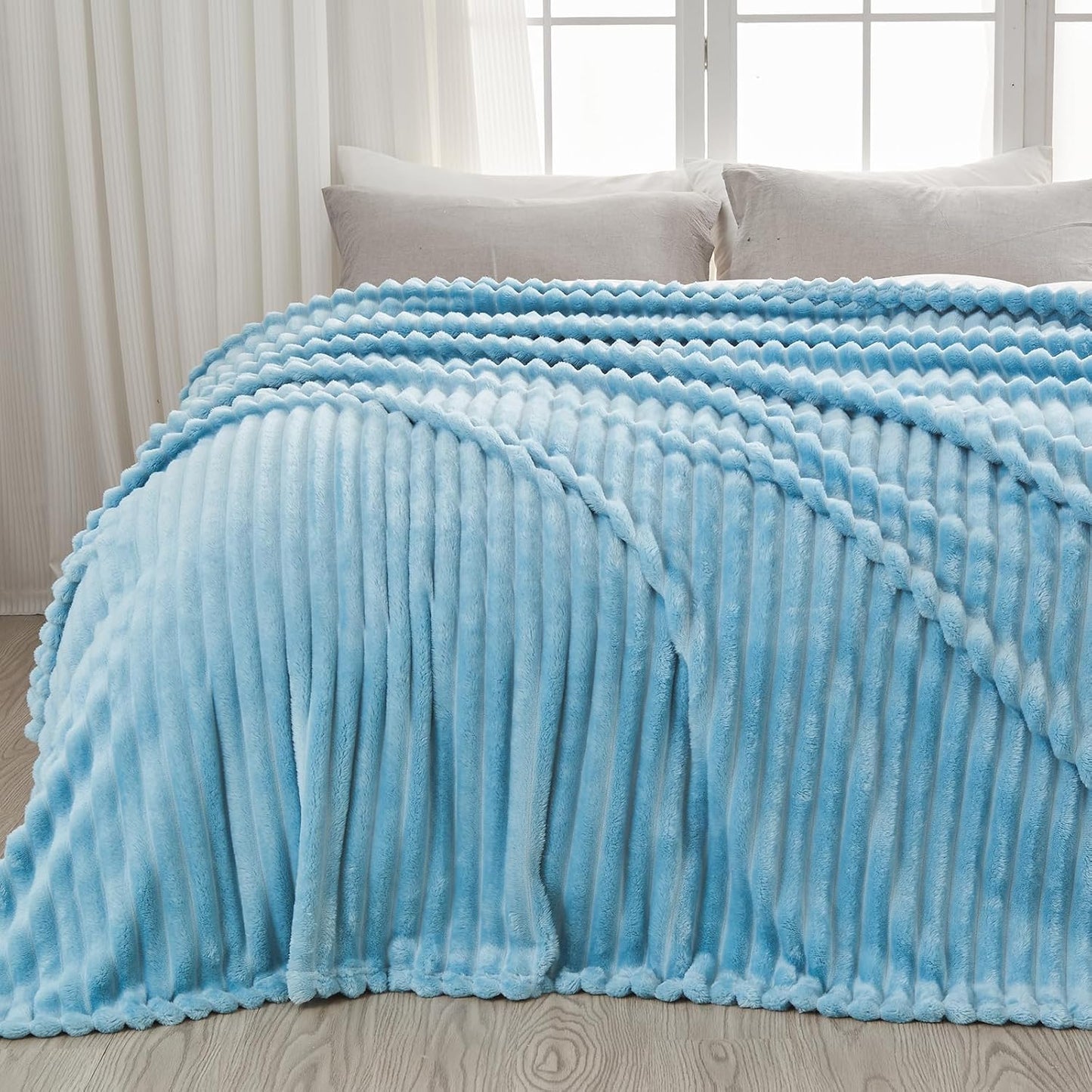 NEWCOSPLAY Super Soft King Blanket Blue Premium Silky Flannel Fleece 3D Ribbed Jacquard Lightweight Bed Blanket All Season Use (Blue Ribbed, King(90"x110"))