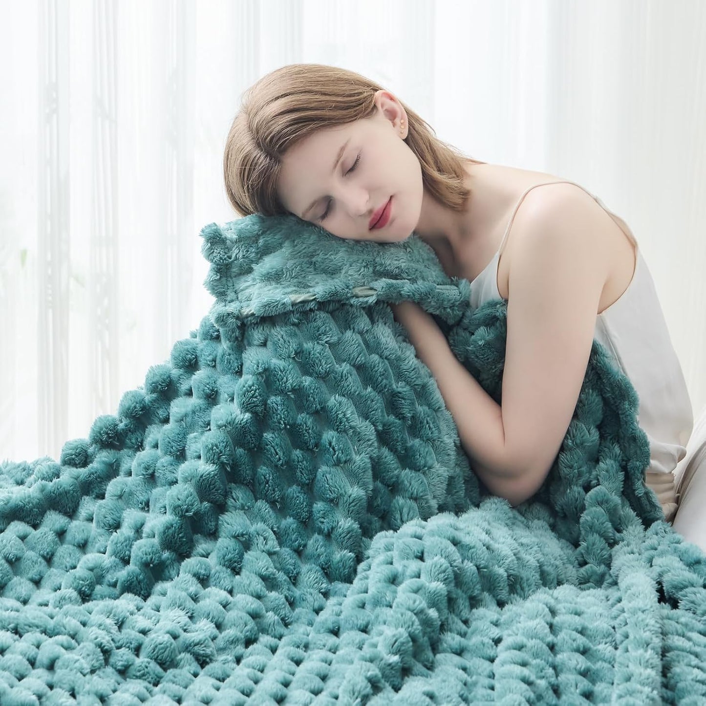 NEWCOSPLAY Super Soft Twin Blanket Light Teal Premium Silky Flannel Fleece 3D Clouds Stylish Jacquard Lightweight Bed Blanket All Season Use 350GSM (Light Teal, Twin(60"x80"))