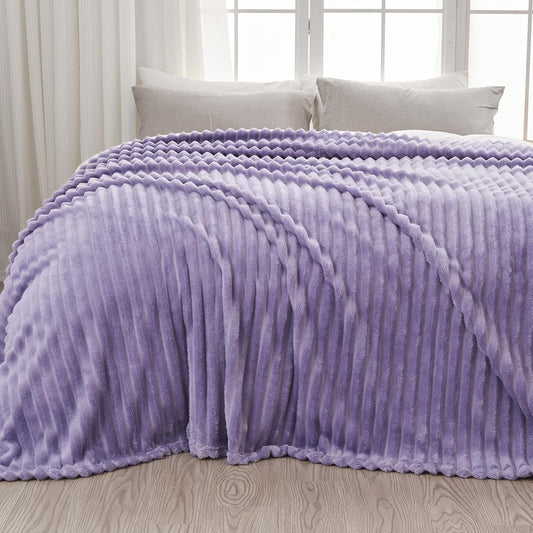 NEWCOSPLAY Super Soft King Blanket Lavender Premium Silky Flannel Fleece 3D Ribbed Jacquard Lightweight Bed Blanket All Season Use (Lavender Ribbed, King(90"x110"))