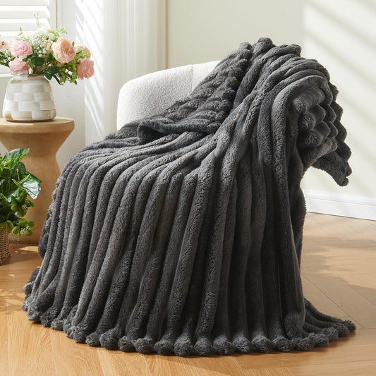 NEWCOSPLAY Super Soft Twin Blanket Grey Premium Silky Flannel Fleece 3D Ribbed Jacquard Lightweight Bed Blanket All Season Use (Grey Ribbed, Twin(60"x80"))